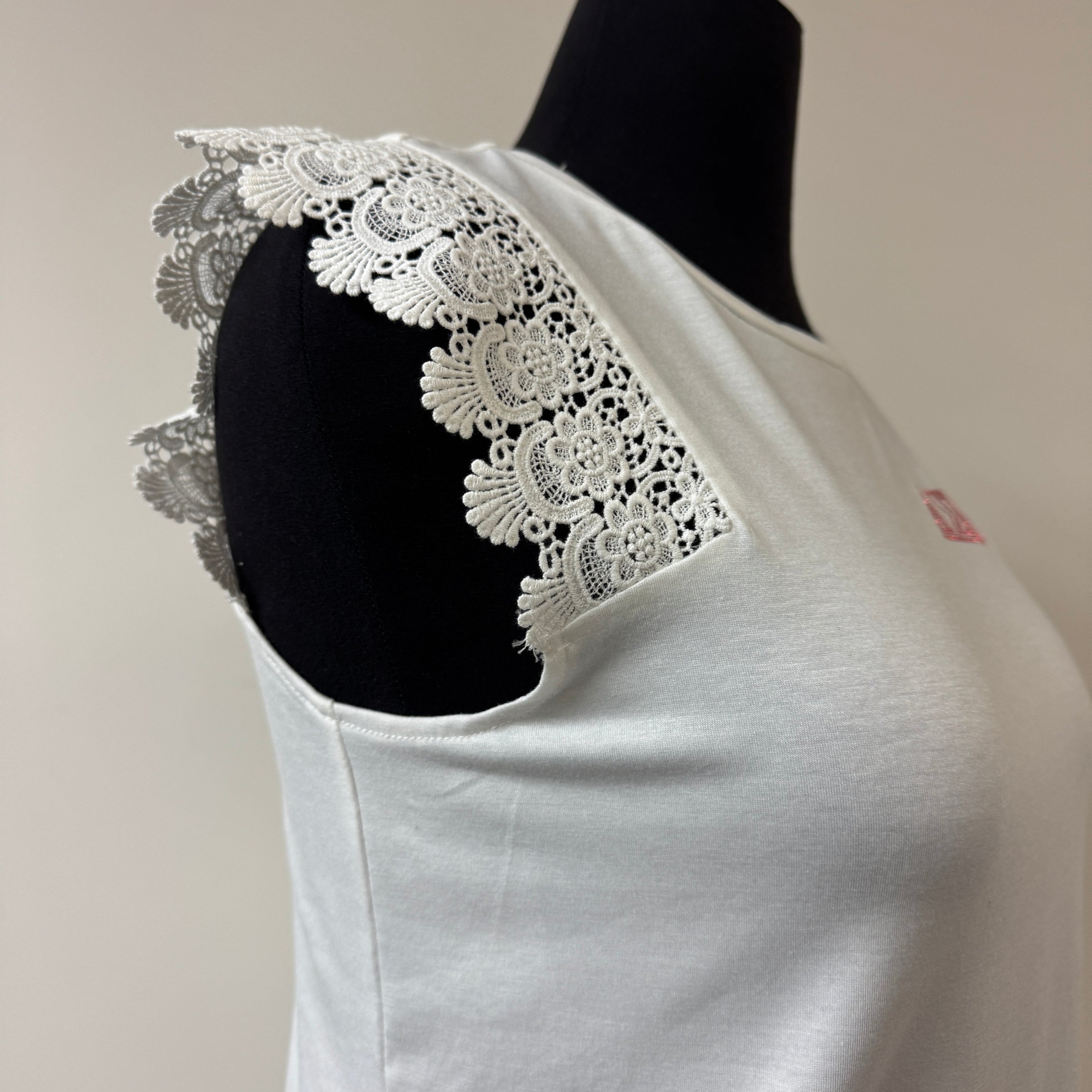 Delta Hollow Shoulder Top